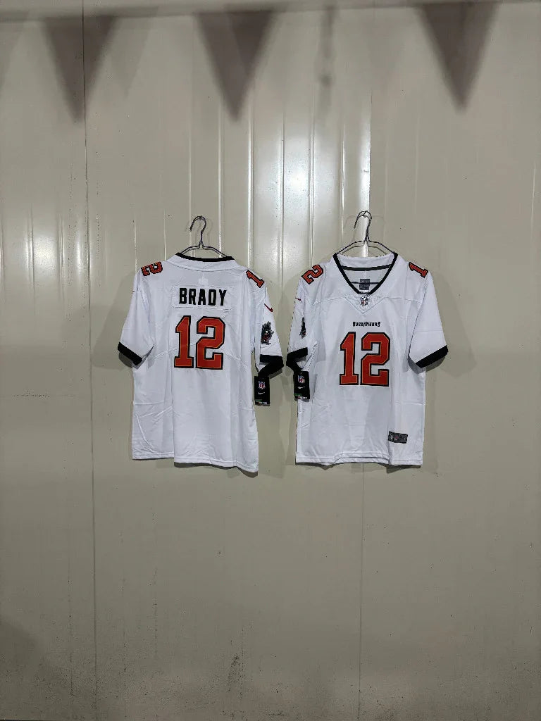Tampa Bay Buccaneers 2020/22 Brady #12 White Kids Jersey