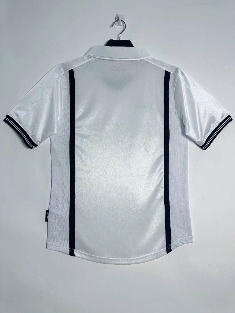 Valencia 2000/01 Home Jersey - Concept Kits